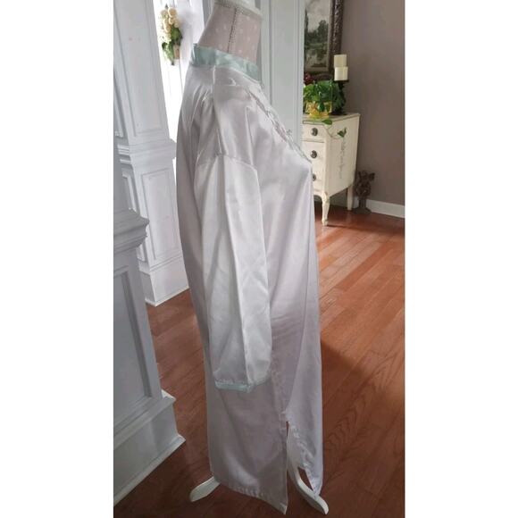 WINDY ROSE NIGHTGOWN WHITE GREEN COLLAR PLACKET APPLIQUED PINK FLOWERS Women's L - Picture 4 of 12